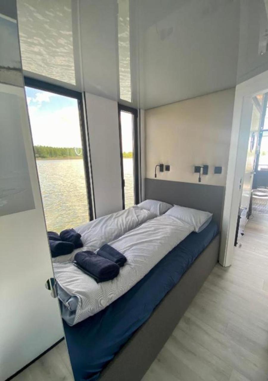 Domek na wodzie, dom na wodzie, hotel, apartament, pokoje, houseboat, dom na wodzie, dom nad jeziorem Wabrzezno Zewnętrze zdjęcie