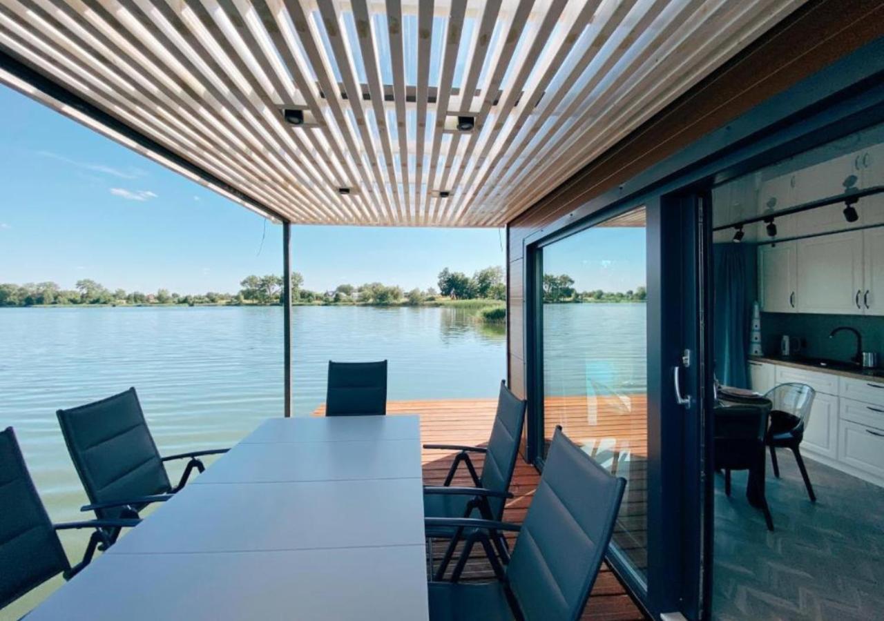 Domek na wodzie, dom na wodzie, hotel, apartament, pokoje, houseboat, dom na wodzie, dom nad jeziorem Wabrzezno Zewnętrze zdjęcie